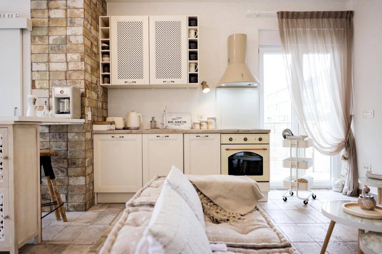 Ika Boutique Luxury Apartment